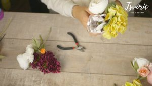 Small paper flower arrangements / Маленькие цветочные композиции из бумаги / DIY TSVORIC