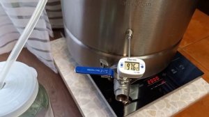 Перегоняю пиво на Люкстале 7м