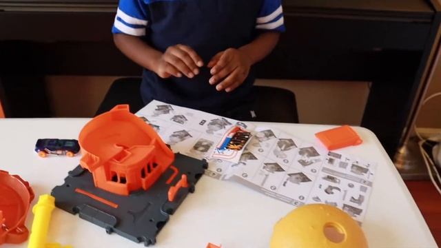 Unboxing Toys - Hot Wheels Burger Drive!