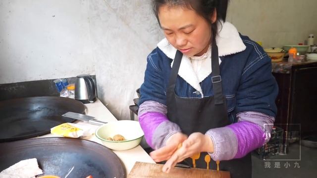 媳婦在家做珍珠奶茶，還準備一個電鍋蛋糕，孩子們好開心 | Make pearl milk tea, make a rice cooker cake, the children are so happ