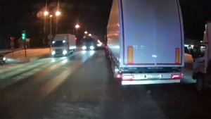 Как в Чувашии уступают дорогу автомобилю скорой помощи. Шлагбаум