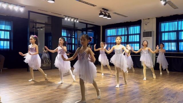 Head Above Water - Avril Lavigne | Contemporary, PERFORMING ARTS STUDIO PH смотреть онлайн