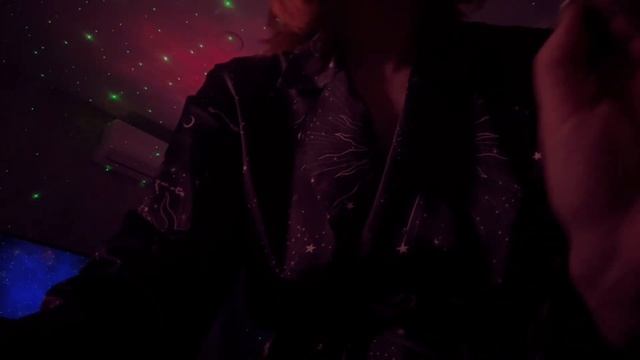 АСМР 🌿 ПРИКАСАЮСЬ К ТВОЕМУ ЛИЦУ/Читаем на ночь Маленький принц/ASMR: face touching & hand movements смотреть онлайн