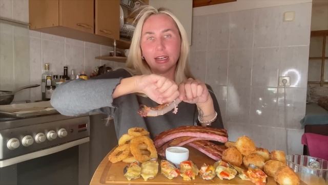 МУКБАНГ/ПИВНАЯ ТАРЕЛКА🍤🍣🍻