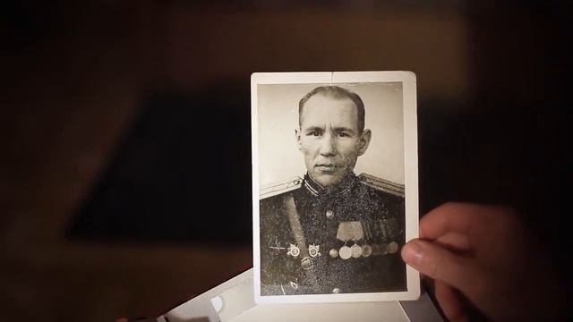 Пепельный свет - Город герой (Сл. и муз. А.Арсентьев)