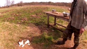 Гречка с тушенкой в казане \\ В деревню!