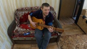 с Дядей Братом меняем струны на старой гитаре 🎸