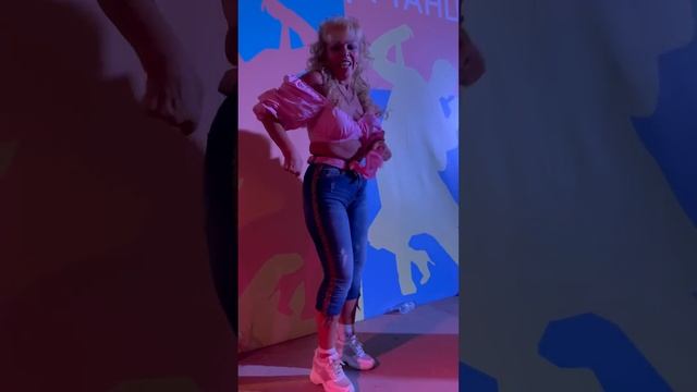 Это БОМБА ‼️ОСТОРОЖНО‼️Горячо️Сокольники рулят #танцы #сокольники #80smusic