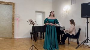 Ц.Кюи «Коснулась я цветка» Арушанян Ламара 16 лет