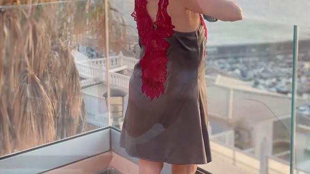 Игорь Северянин Кензели ,, В шумном платье муаровом’’ смотреть онлайн