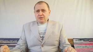 Распухла коленка и болит что делать Как снять отечность коленного сустава.