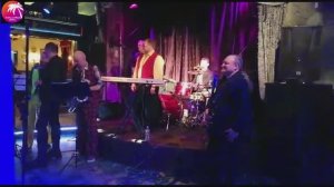 Коралловые Рифы в пабе "Бронзовый лев"