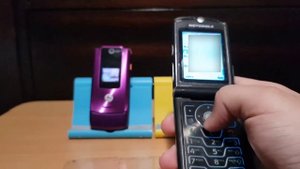 Motorola W510 vs Razr V3xx Incoming & Outgoing calls