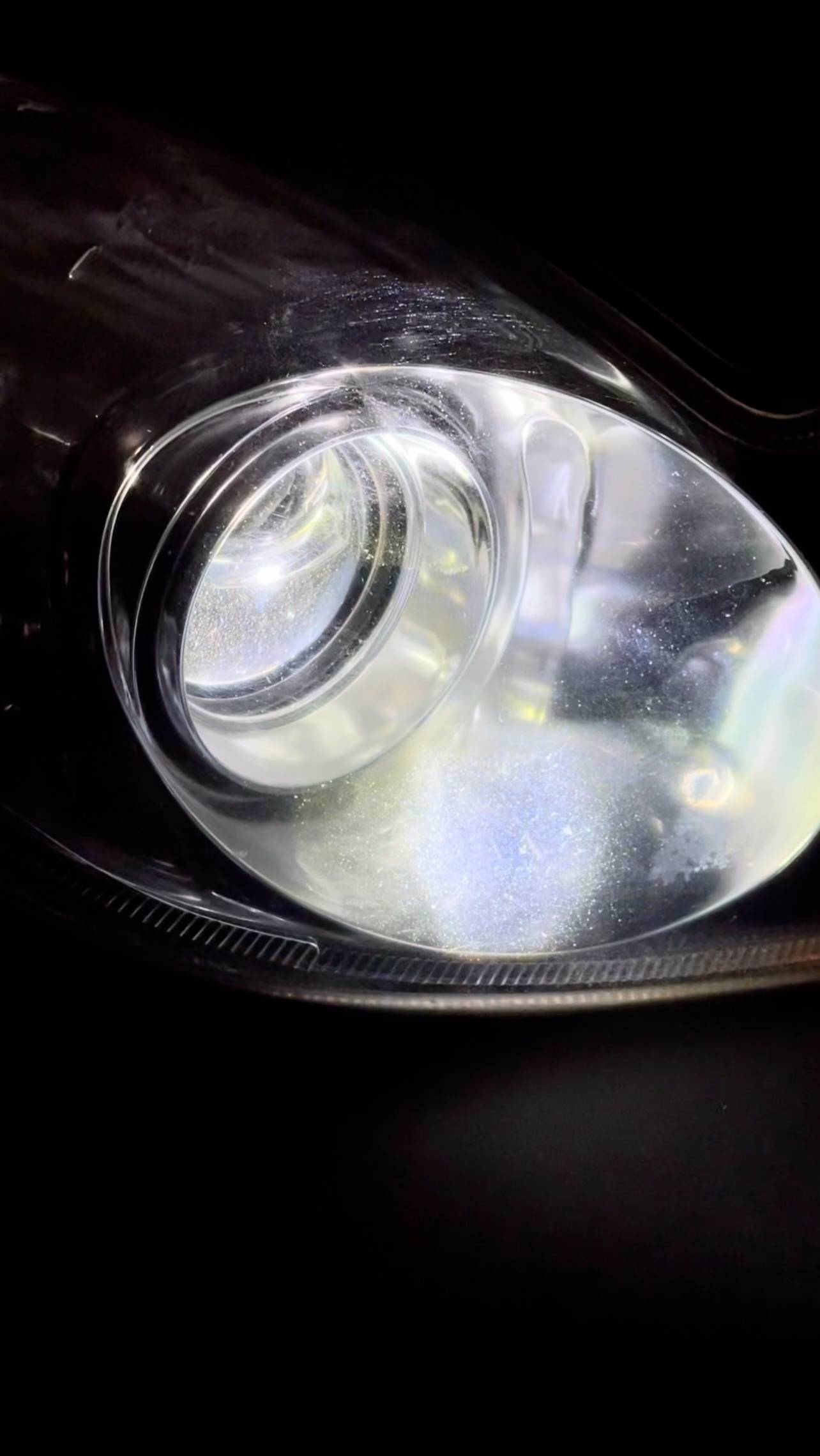 Улучшили качество освещения на Hyundai Sonata, заменив линзы на BiLED