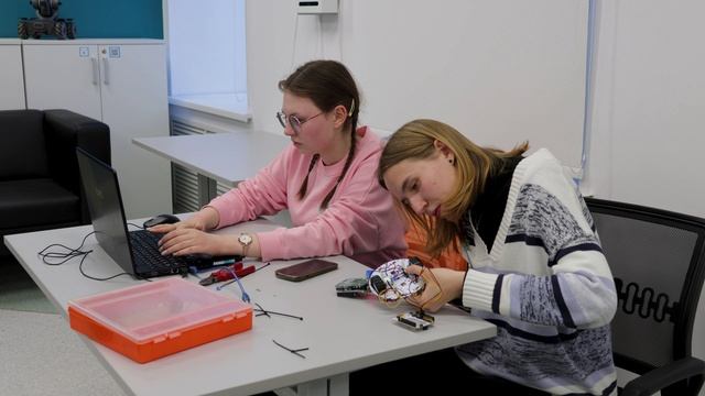 С роботами на ты: в РГППУ прошел техномарафон