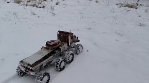 Rc 8x8 trophy custom truck in snow (Rc Odincovo)