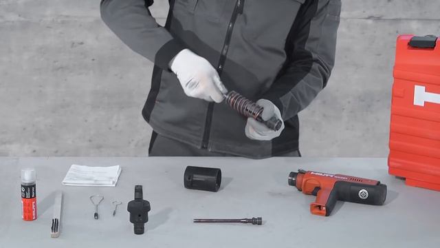 Hilti DX 351: Puhdistus смотреть онлайн