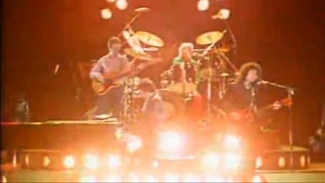 Queen - Don't Stop Me Now смотреть онлайн