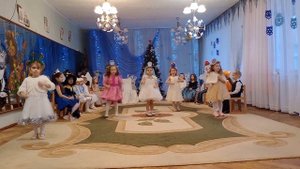 Танец "Минуток" старшая группа "Солнышко" МДОУ"Каменский центр развития ребенка"