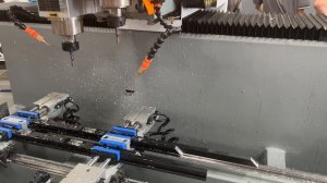 Фрезерный центр с ЧПУ для обработки алюминиевых профилей QICHEN CNC 3000A2