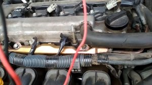 Диагностика Тойота Королла. Работа вакуумметром, дымогенератором и сканером.