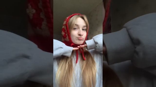 Как вам? Пишите в комментарии❤️ #crochet #вязание #вязаныйчепчик #shorts #чепчиккрючком смотреть онлайн