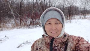 Рыбалка. Первый лед. Попала на раздачу крупной рыбы..