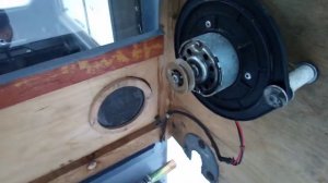 1000037128.mp4обзор снегохода,продолжение.