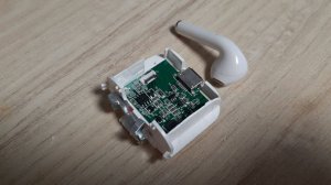 Проникновение в кейс airpods