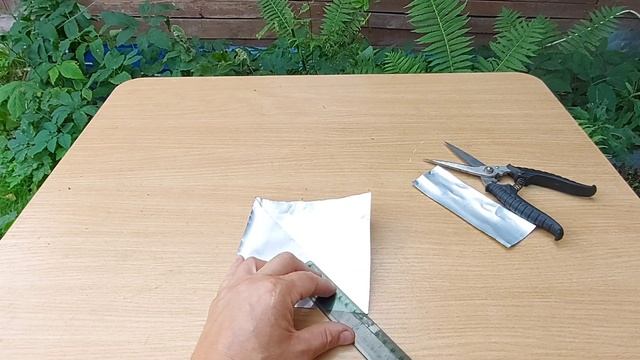 Декоративный ветряк из алюминиевой банки своими руками! Отпугиватель от птиц и кротов