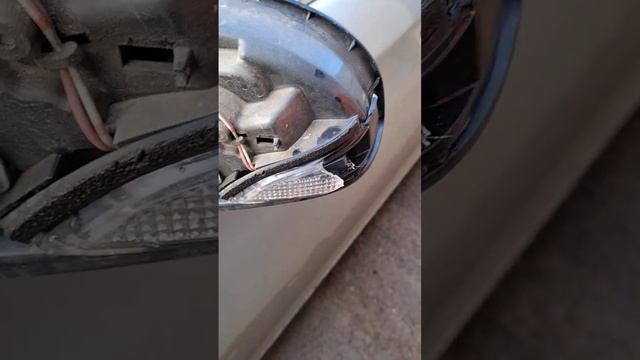 замена повторителя на зеркале Тойота Филдер смотреть онлайн