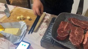 Стейки из мраморной говядины(Medium Well и Medium Rare) ENG SUB
