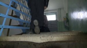 Гроза "сломала" лифт. Жители первого подъезда по адресу 12-52 на два месяца остались без лифта