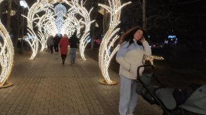 самая новогодняя Красная улица в Краснодаре, Красная улица 1ч