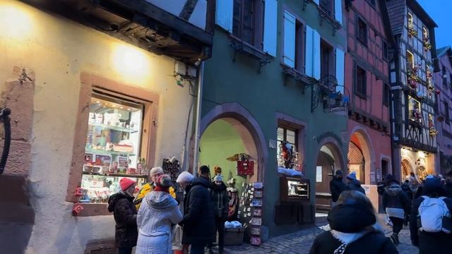 Алиса на Рождество в Риквире Франция декабрь 2024 смотреть онлайн