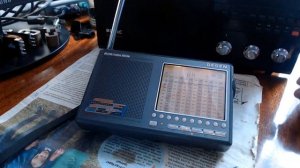Сравнение перестроенного УКВ Верас - РП225 с Degen DE1103