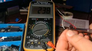 Простой стенд для проверки стабилитронов.