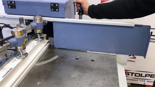 End milling machine ROTOX SAF 165 смотреть онлайн