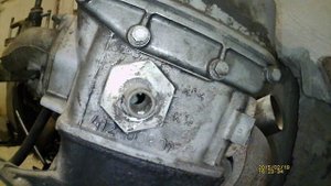 УЗАМ-3317. Штуцер шланга отопителя на ГБЦ. Для Евгения Гетьманова