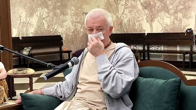 ЗАПИСЬ 30/11/2023 Чайтанья-Чаритамрита, Мадхья-лила 17.125. Е.М. Чайтанья Чандра Чаран прабху