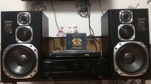 ONKYO sp-55. Hi-Fi Speaker + Pioneer A-337 amplifier.  QUEEN