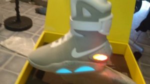 Nike Air Mag UnBoxing!