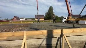 Процесс заливки плитного фундамента #пристройка #фундамент #строительнаябригада