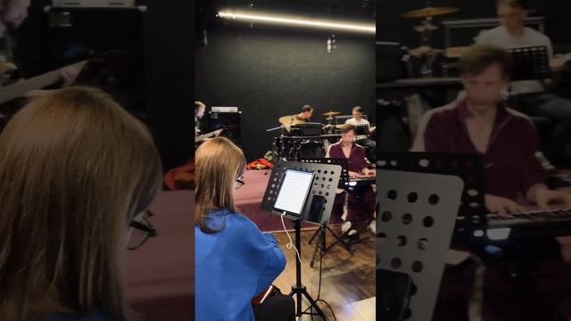 Touch the sky✨Небо крыльями обнять. Невероятный мультик и потрясающая музыка. #disney #pixar #cover смотреть онлайн