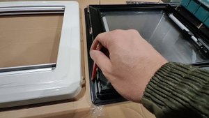 Установка окна для автодома 500