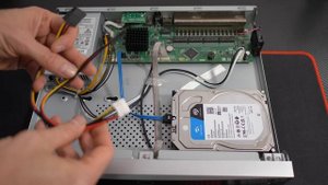 Hikvision DS 7616NXI K216P Unboxing & Test NVR