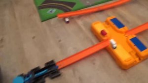Распаковка Хот Вилс трек строительная система/Hot Wheels track builder system/Испытываем первый тре