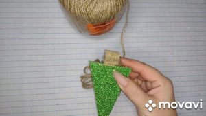 самый простой и быстрый вариант новогодних игрушек с детьми)))