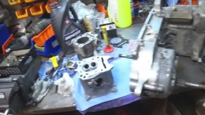 29. SYM GTS 300 , антифриз в камере сгорания часть 1. (2024.)