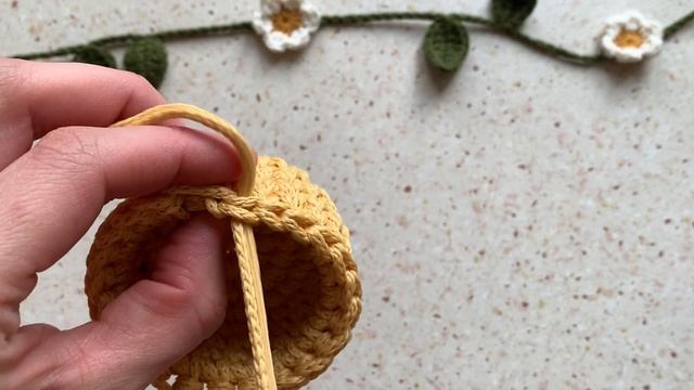 ПАСХАЛЬНЫЙ ДЕКОР крючком. 1 часть. Корзинка для яйца из шнура.